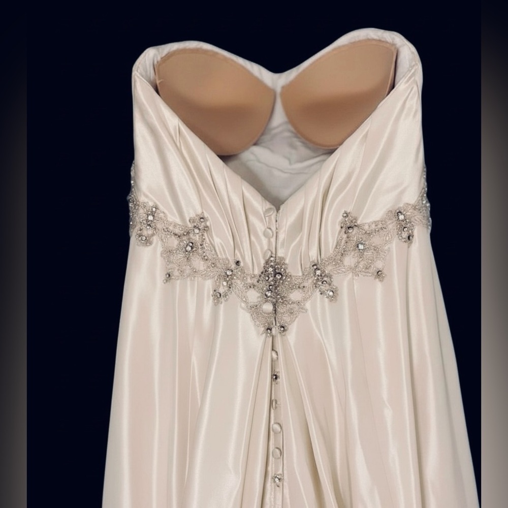 Allure Bridals Fit & Flare Strapless Embellished Ivory Dress Wedding Bridal Gown - Picture 7 of 8
